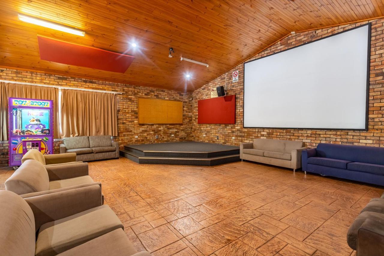Ingenia Holidays One Mile Beach Екстериор снимка